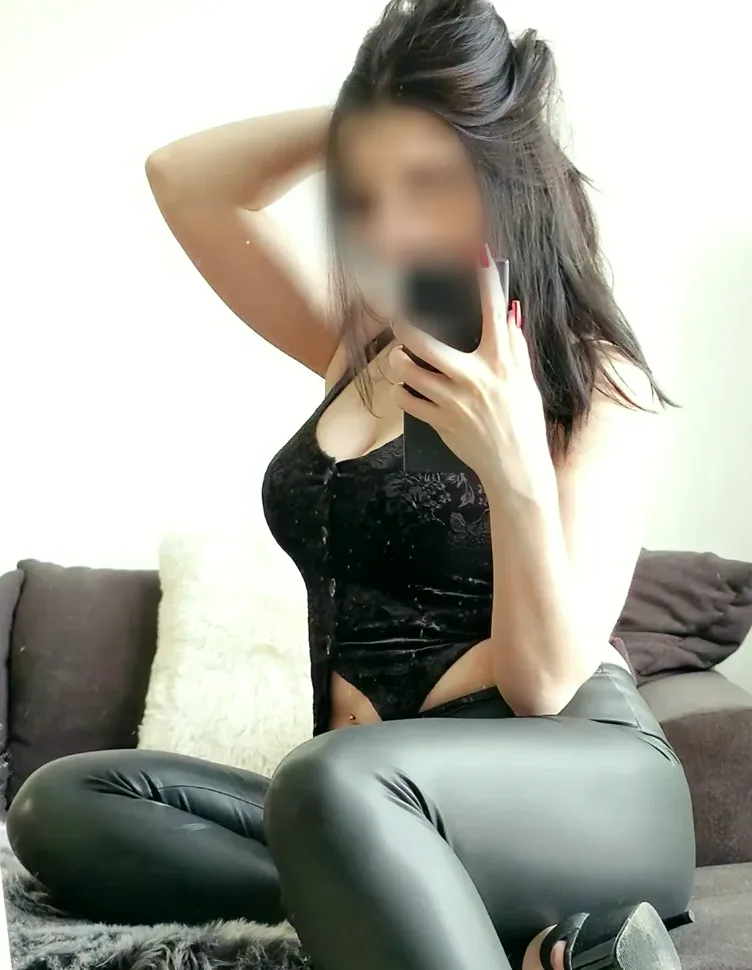 Aina, 30 años